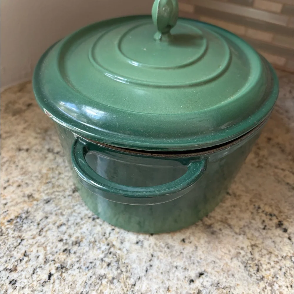 Staub Rooster pot #27 4 qt